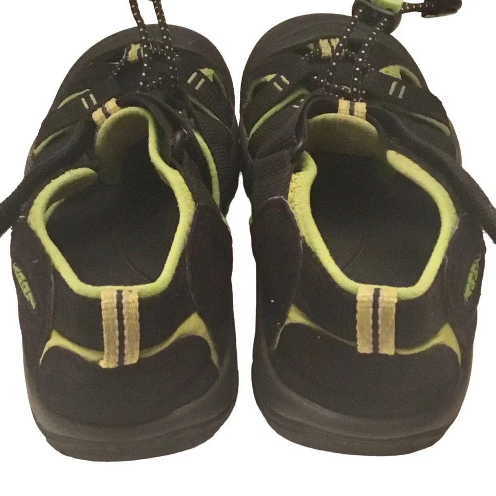 KEEN WaterpKids Sandals Newport H2 Closed Toe Black/ Lime Shoe Size-3